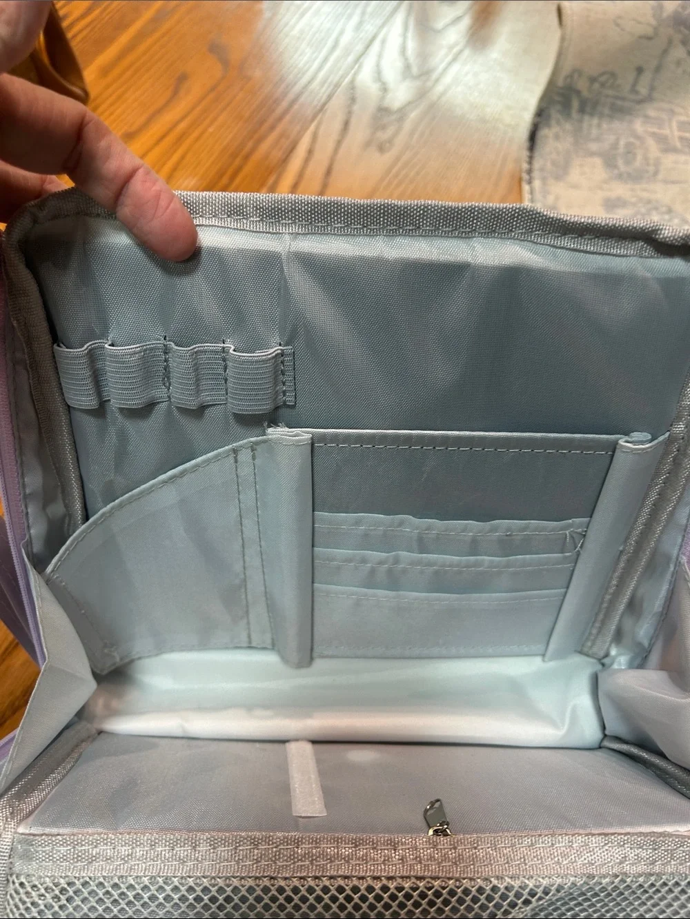Compact Vinyl Lavender Makeup Organizer Pouch with Multiple Compartments